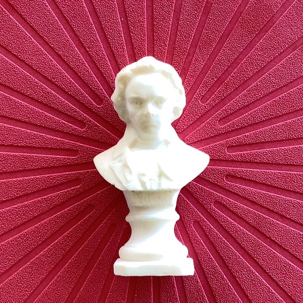 BEETHOVEN small BUST